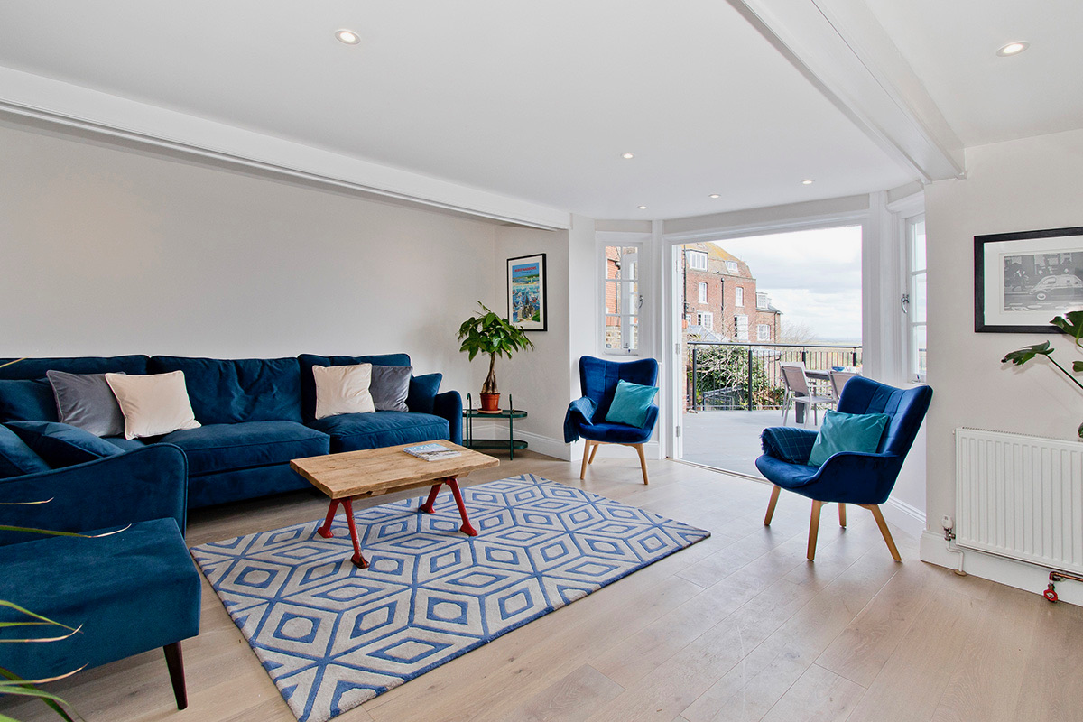 Ockman House Living Room on to deck
